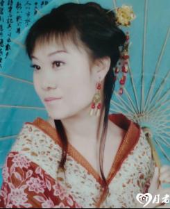 张女士