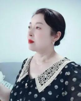 小艳艳