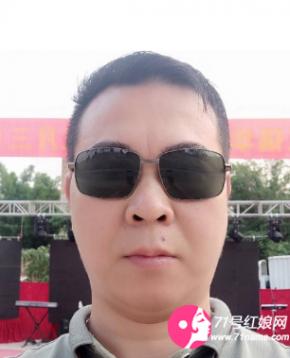 单身歌手