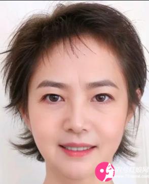 李女士